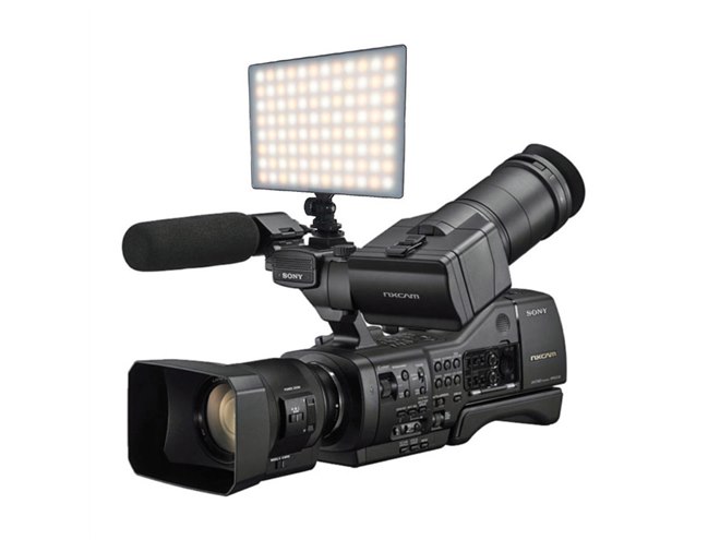 LPL、チップ型LED採用のバッテリー照明「VL-5500XP」 - 価格.com