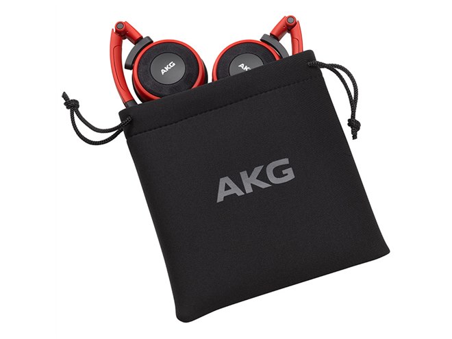 AKG、税別5,880円のセミオープンエアのオンイヤーヘッドホン