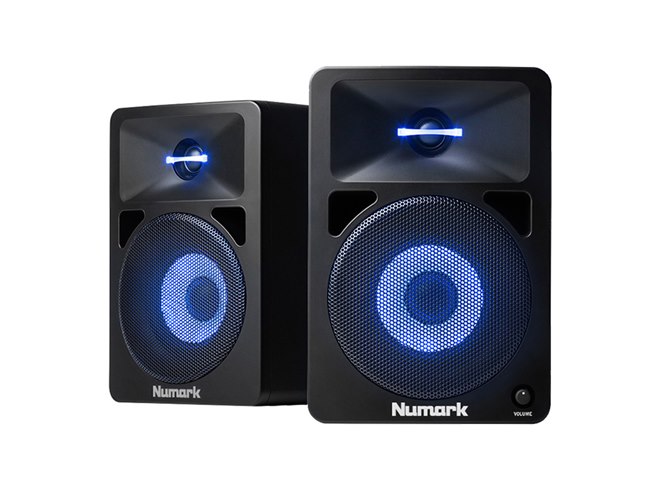 numark、LEDイルミネーションを搭載の2ウェイパワードモニター