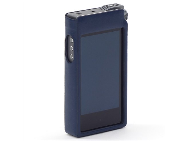 iriver、「AK100II」専用ポリウレタンレザーケースのネイビーモデル