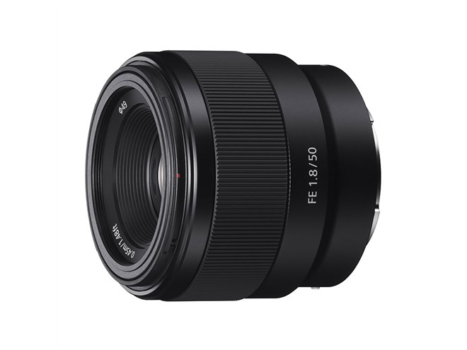 ソニー、フルサイズEマウント対応の70-300mm望遠ズームと50mm標準