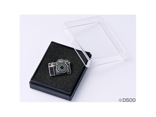 ニコンオリジナル記念ピンバッチ 【公式通販】