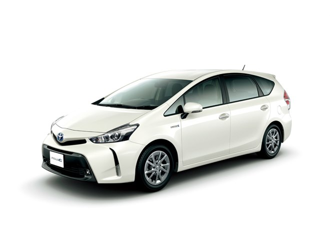 トヨタ・プリウスαに「黒」が特徴の特別仕様車 - 価格.com