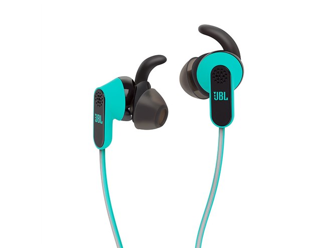 JBL、Lightning端子直結で電源供給するノイキャンイヤホン「REFLECT 