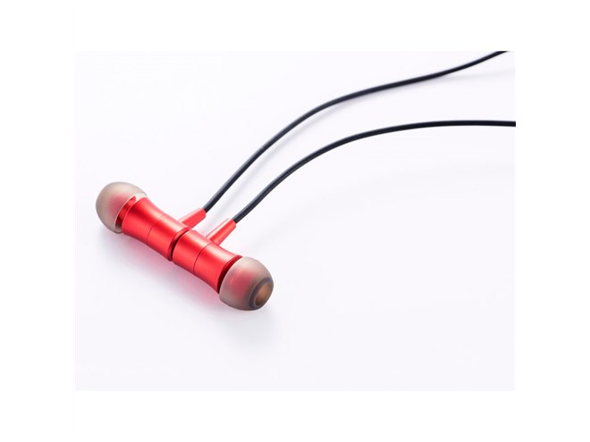 3E、イヤホン同士の付けはずしで電源ON/OFFできる「Mag Ear」 - 価格.com