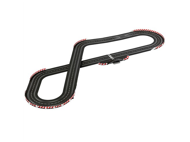 全長7.3mコース付きですぐに遊べる！迫力の1/32スケールスロット