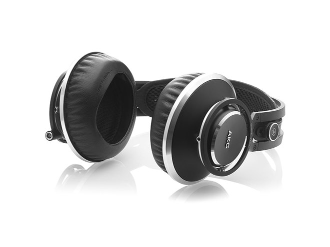 AKG、53mm径ドライバー搭載のハイレイヤホン最上位モデル「K872
