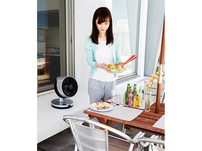 コイズミ、最大約8時間使用できるコードレスサーキュレーター「KCF