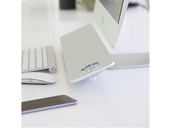 iMacのデザインに合わせたアルミ製Bluetoothスピーカーが11/26