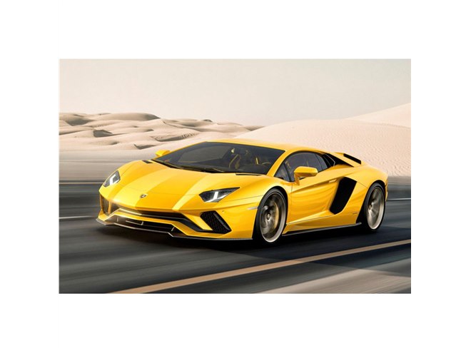 ランボルギーニ、「アヴェンタドールS」を発表 - 価格.com