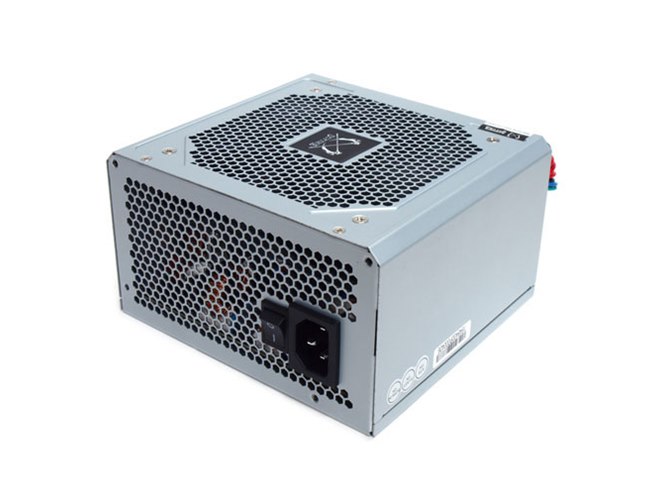 サイズ、80PLUSホワイト認証ATX電源「CORE POWER S プラグイン