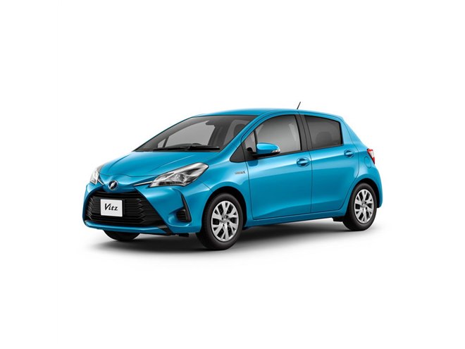 トヨタ・ヴィッツ」にハイブリッドモデルが登場 - 価格.com