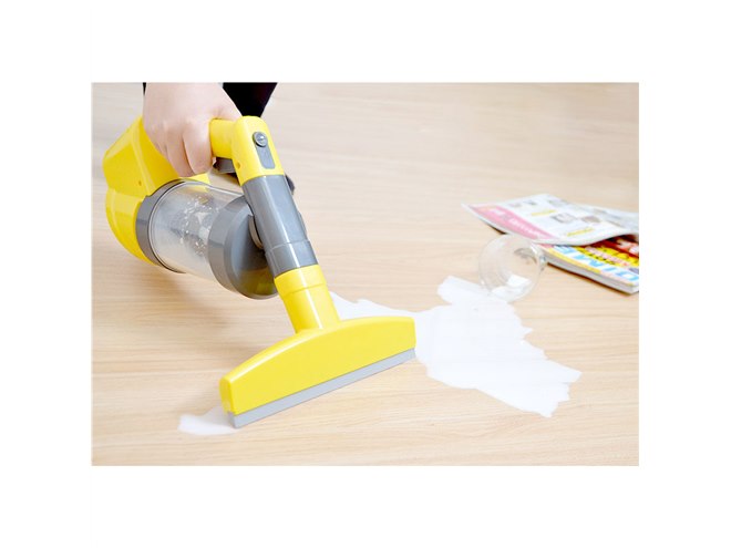 霧吹きスプレー付き、水が吸える充電式ハンディクリーナー「スイト