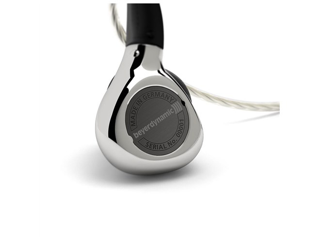 pic_xelento-remote_17-