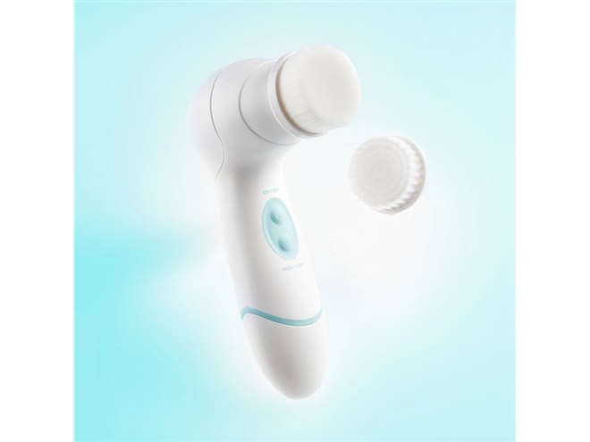 貝印、毛穴の奥からすっきりする「電動洗顔ブラシ」 - 価格.com 貝印、毛穴の奥からすっきりする「電動洗顔ブラシ」 - 価格.com