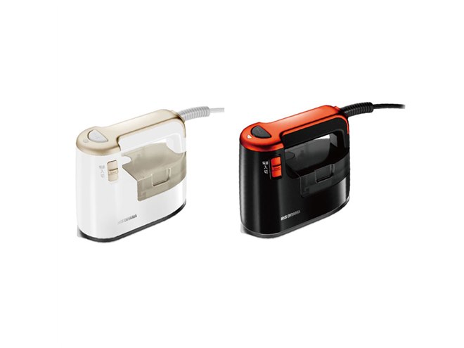 アイリスオーヤマ - アイリスオーヤマ　衣類用ハンディスチーマー　KIRS-01-WN　ホワイトゴールド アイリスオーヤマ、かけたままシワとりが可能な衣類用スチーマー