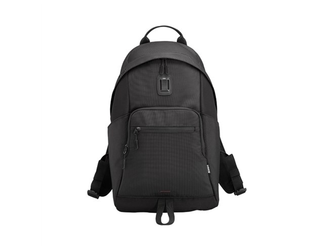 ニコン、「D7500」購入者にカメラバッグなどオリジナルグッズを贈呈