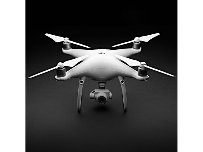 DJI、2000万画素の1型センサー搭載ドローン「Phantom 4 Advanced」 - 価格.com