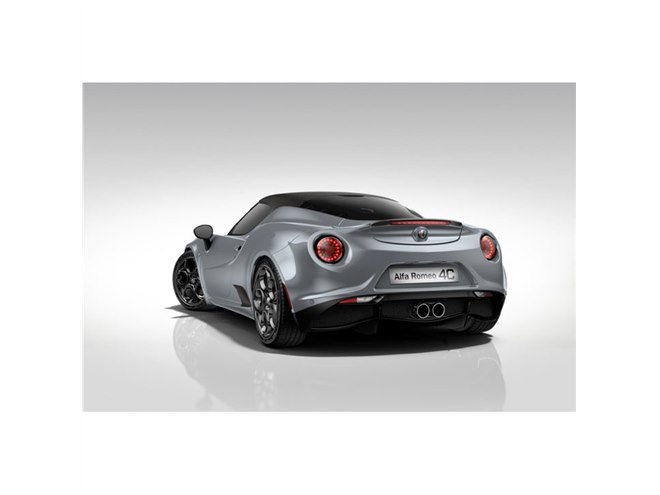 アルファ4C／4Cスパイダー」に創業107周年記念の特別仕様車 - 価格.com