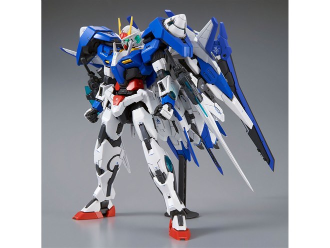 ガンダム00V」GNバスターソードIIIを備えたダブルオーザン