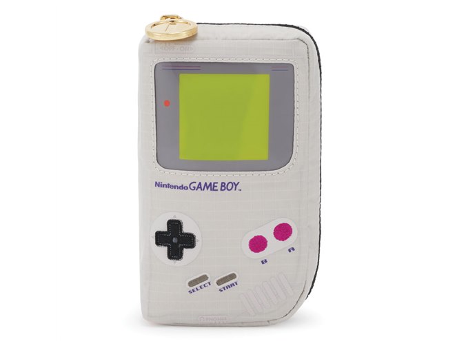 ゲームボーイそっくりポーチも！任天堂コラボグッズ「Nintendo