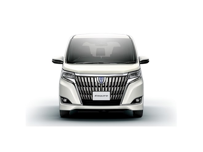 トヨタ・エスクァイア」新デザインで登場 - 価格.com