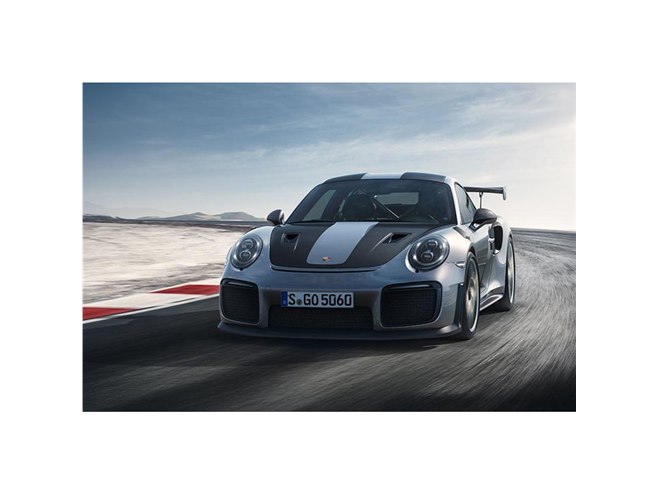 ポルシェ、700psの「911 GT2 RS」を発表 - 価格.com