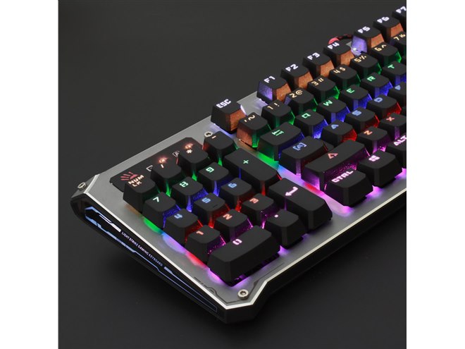 テンキーを左側に配置した“左利き用”RGBゲーミングキーボード - 価格.com