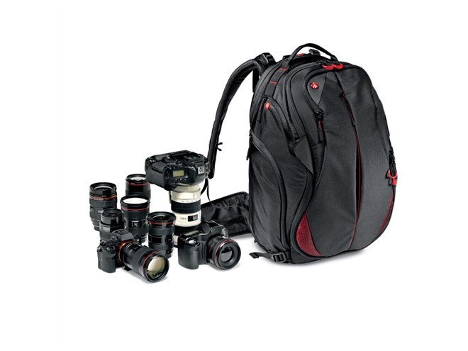 マンフロット、通気性の高いバックパック＆メッセンジャー