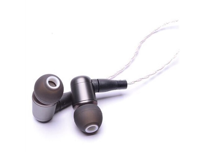 Mother Audio、独自の液体合金金属を採用したフラッグシップイヤホン