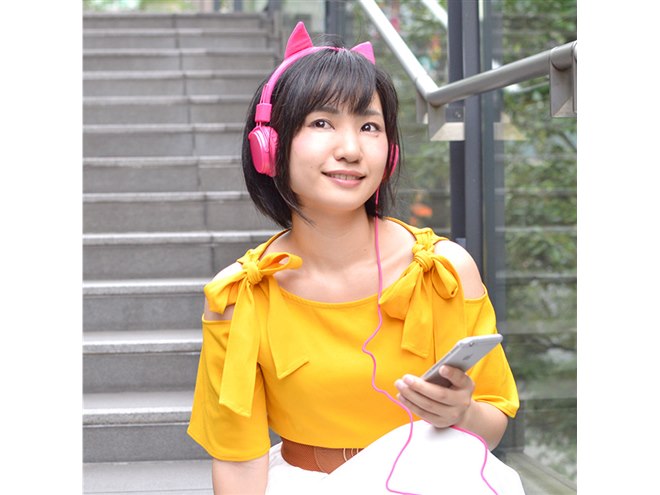 さりげない猫耳とビビッドカラーのピンクがかわいい「ピンクキャット