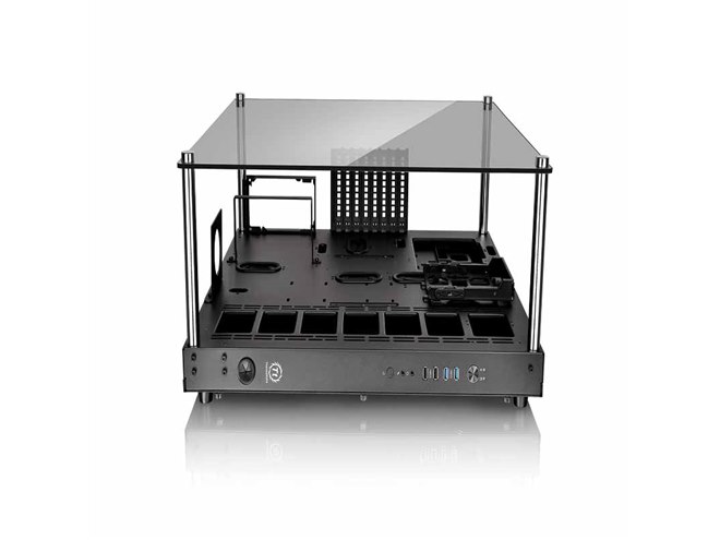 Thermaltake、2枚の拡張シャーシを備えたオープンフレーム型PC Thermaltake、2枚の拡張シャーシを備えたオープンフレーム型PC