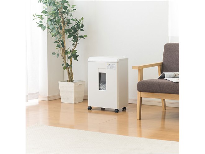 サンワ、ホッチキス針のまま細断できる電動シュレッダー - 価格.com