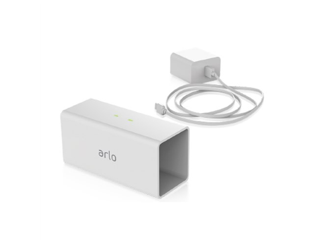 ネットギア、チャージングステーション付きの「Arlo Pro」コストコ限定