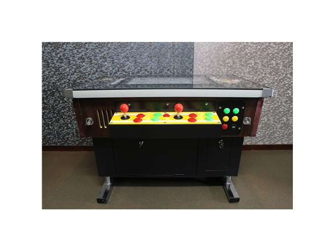 レトロゲーム互換機「レトロフリーク」内蔵のテーブル筐体が9台限定