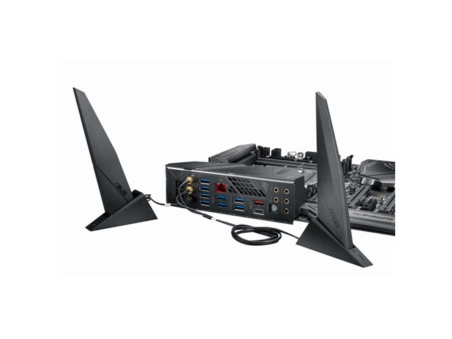 ASUS、AMD Ryzen Threadripper対応のゲーマー向け「X399」マザー