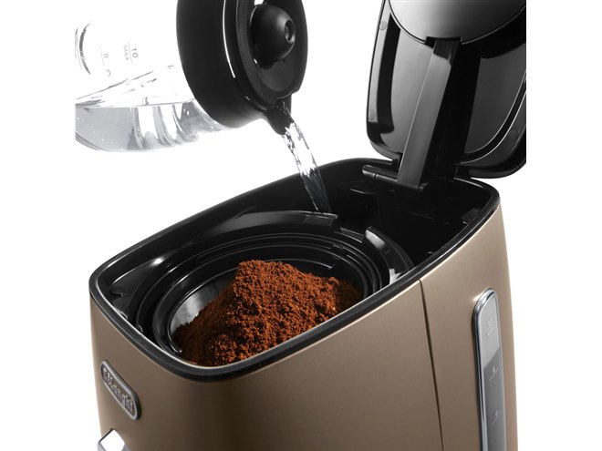 デロンギ、“挽きの均一性”を高めた最高級コーヒーグラインダー「KG521J
