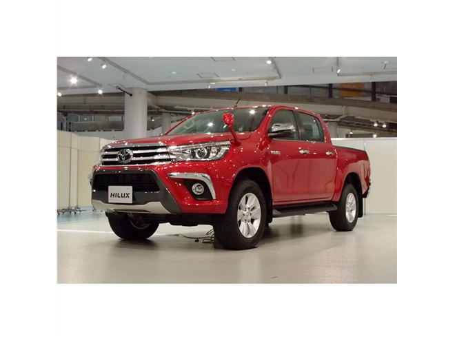 (最終価格です)　京商 ミニッツ ハイラックス(赤)セット (未開封品) トヨタ・ハイラックス」、13年ぶりに国内で発売 - 価格.com