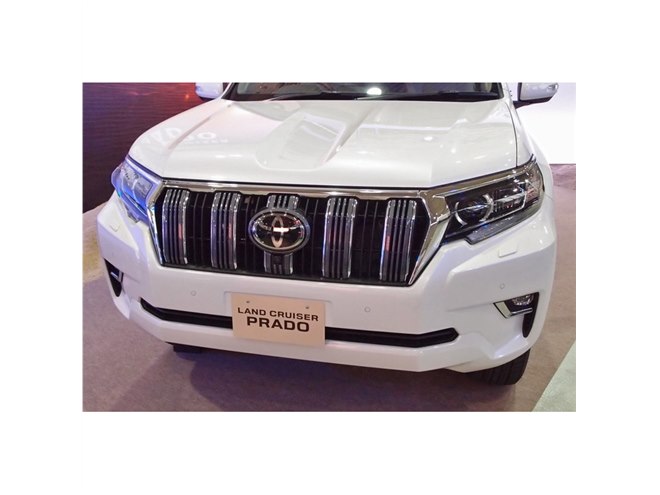 TOYOTAロゴ付き 2013-2017年 トヨタ ランドクルーザープラド 150系