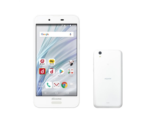 ドコモ、液晶テレビ「AQUOS」の技術を受け継いだ5型スマホ「AQUOS