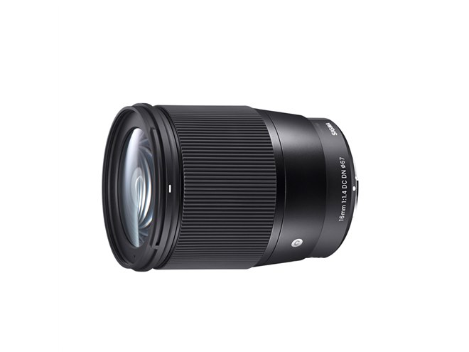 シグマ、ミラーレス用の大口径広角レンズ「SIGMA 16mm F1.4 DC DN