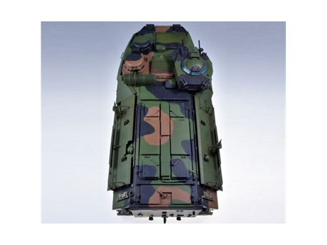 陸自　戦闘セット 陸自で運用予定の水陸両用車「AAV7A1」 を1/35サイズで精密