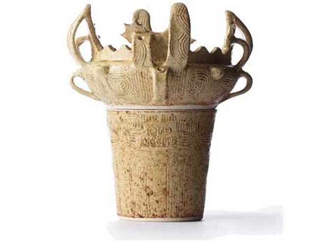 日清食品、カップヌードル専用の“縄文土器”を59,800円で発売 - 価格.com