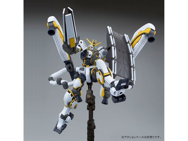 アトラスガンダム、特別編映像を再現した武装・カラーリングの1/144