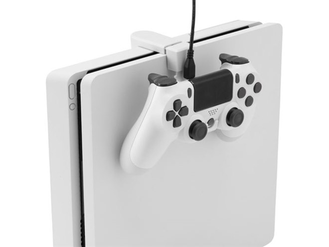 サイバーガジェット、PS4本体に装着するコントローラーフック - 価格.com
