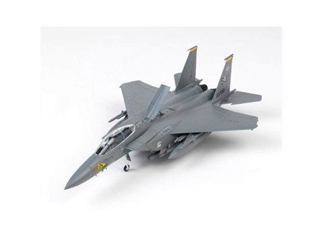 接着剤なしで組み立てられる、1/72アメリカ空軍「F-15E」と海軍「F/A