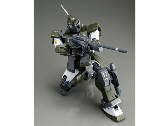 ジム・スナイパーカスタム」マスターグレードの1/100スケールプラモに