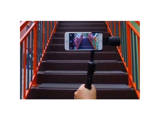 3軸モーター搭載の電子式カメラスタビライザー「Rigiet