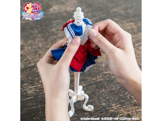 美少女戦士セーラームーン」クリスタルスターブローチ付き 美少女戦士セーラームーン」クリスタルスターブローチ付き