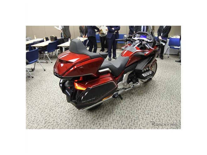 ホンダ ゴールドウイング 新型、17年ぶり全面改良で「考え方を大転換